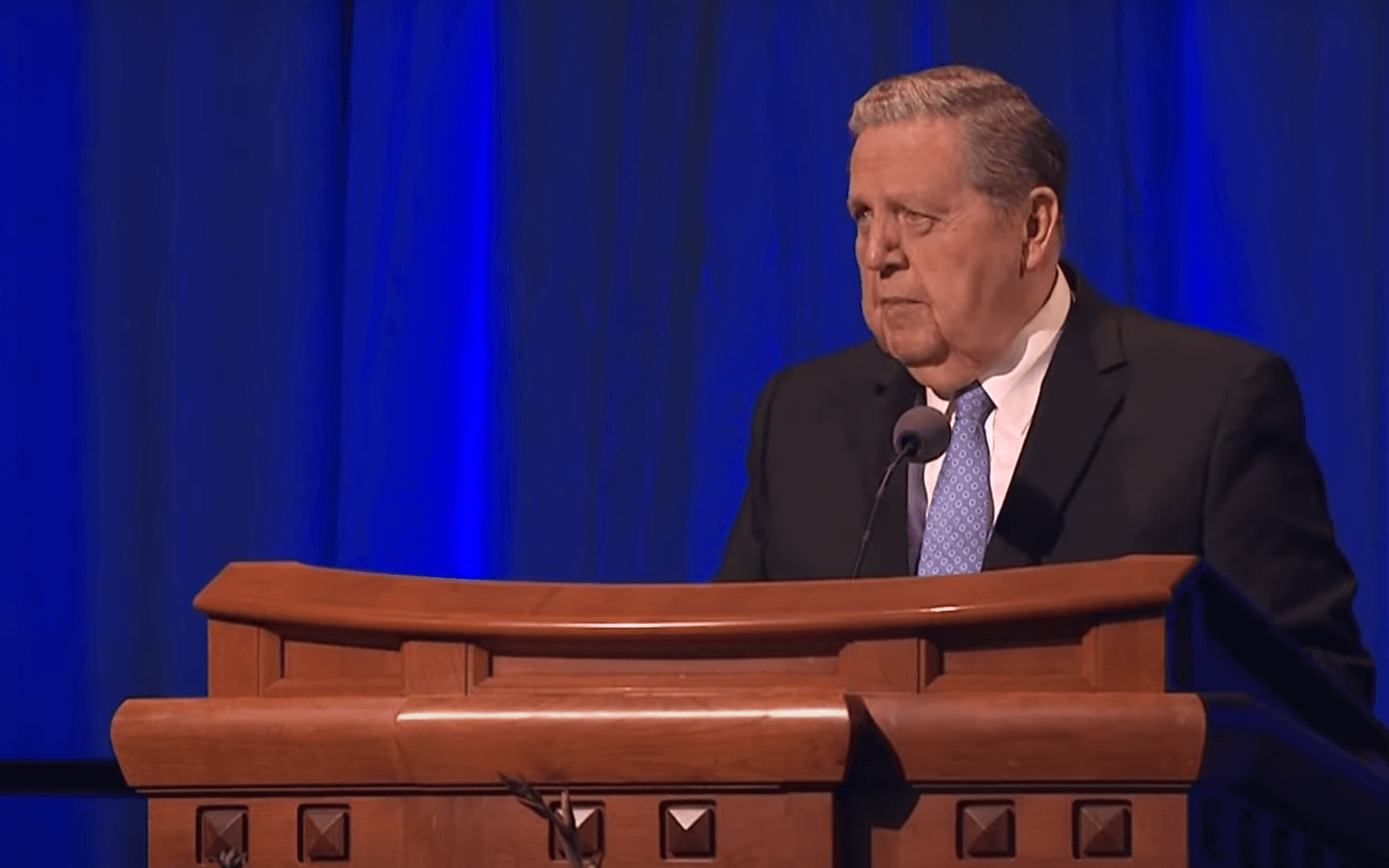 Elder and Sister Holland Share Messages of Hope, Simplicity, and Perserverance